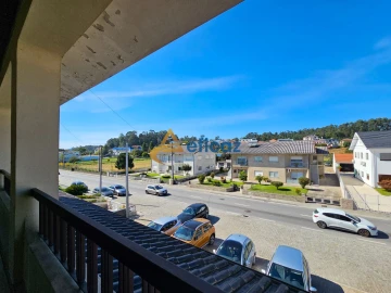 Apartamento T4 para Venda em Carvalhosa