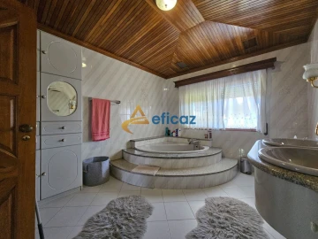 Apartamento T4 para Venda em Carvalhosa