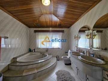 Apartamento T4 para Venda em Carvalhosa