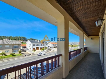 Apartamento T4 para Venda em Carvalhosa