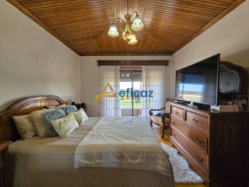 Apartamento T4 para Venda em Carvalhosa