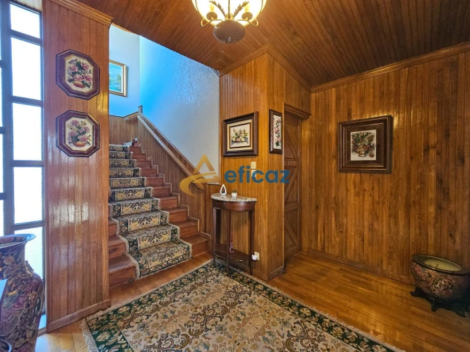 Apartamento T4 para Venda em Carvalhosa Foto 2