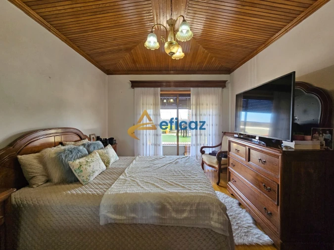 Apartamento T4 para Venda em Carvalhosa Foto 29