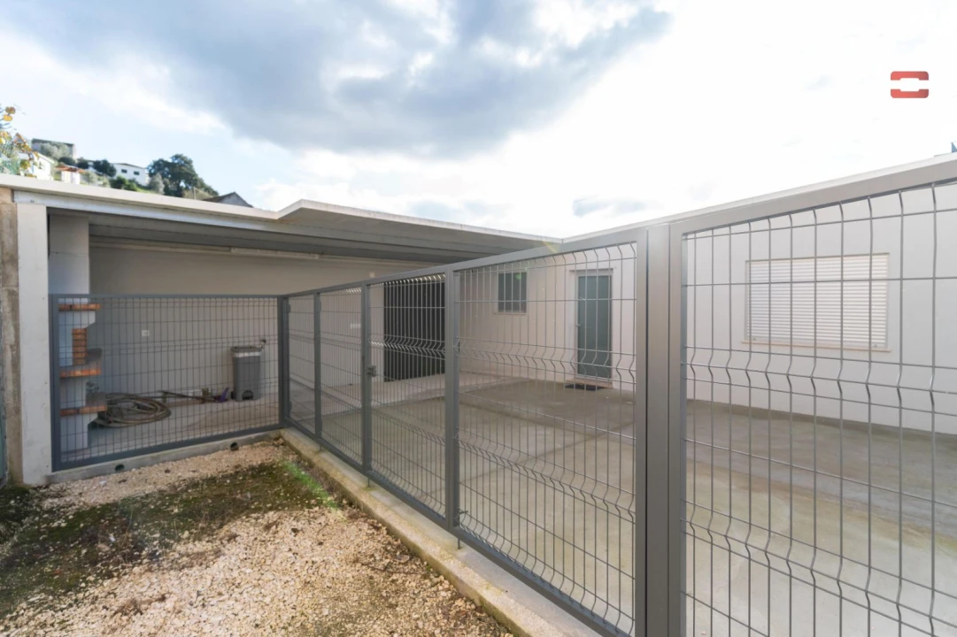 Moradia T2 para Venda em Reguengo do Fetal Foto 4