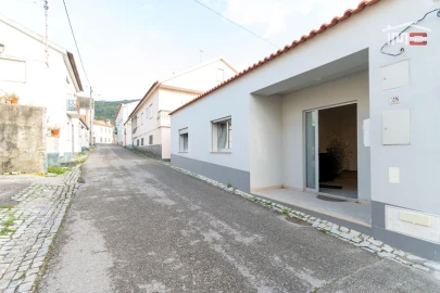 Moradia T2 para Venda em Reguengo do Fetal