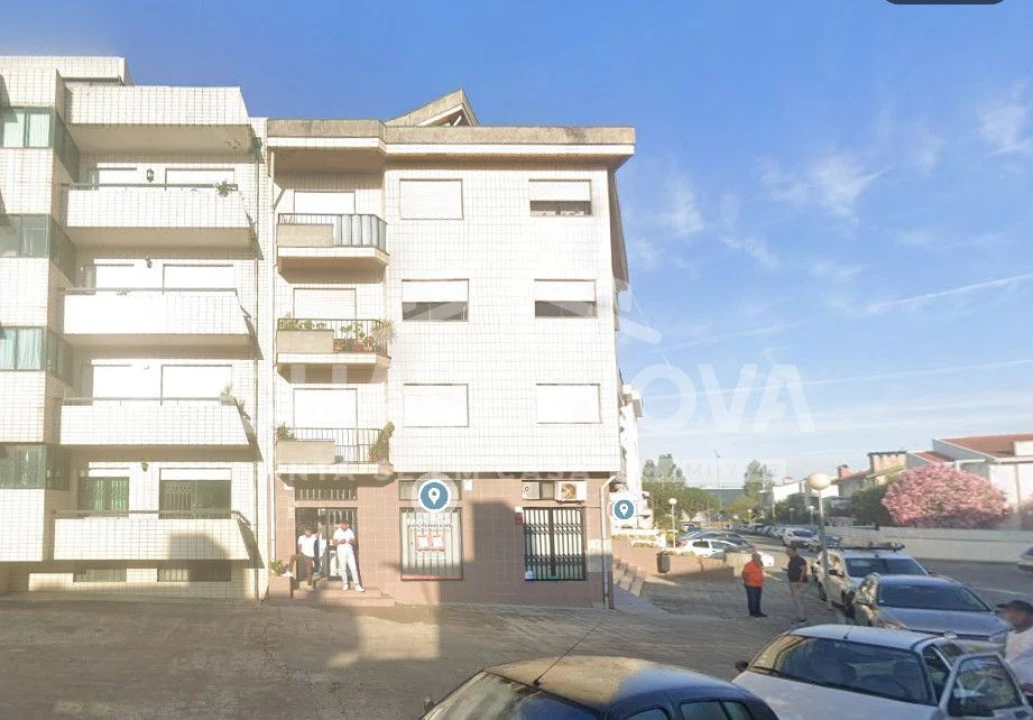 Apartamento T1 para Venda em Cidade da Maia Foto 2