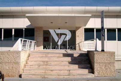 Prédio para Venda em Carnaxide e Queijas