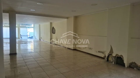 Loja para Venda em Espinho