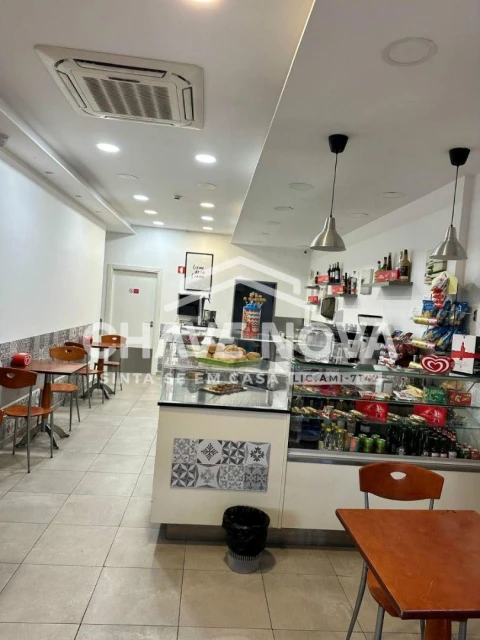 Loja para Trespasse em Póvoa de Santo Adrião e Olival Basto