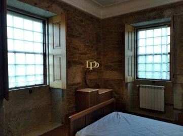 Moradia T5 para Venda em Venade e Azevedo