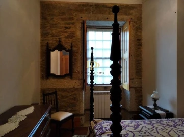 Moradia T5 para Venda em Venade e Azevedo