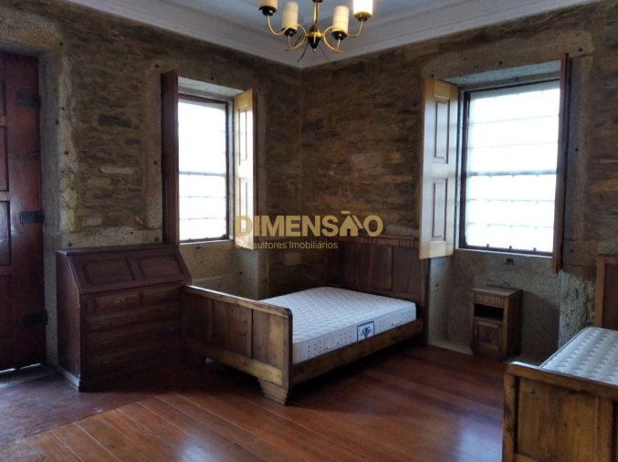 Moradia T5 para Venda em Venade e Azevedo Foto 14