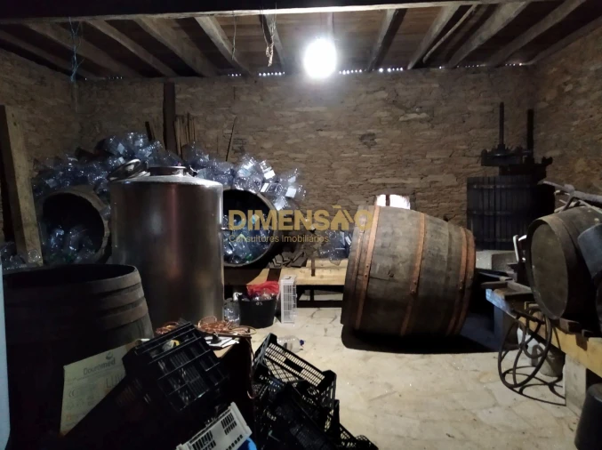 Moradia T5 para Venda em Venade e Azevedo Foto 17