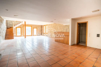 Moradia T4 para Venda em Azurem