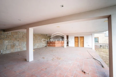 Moradia T4 para Venda em Azurem