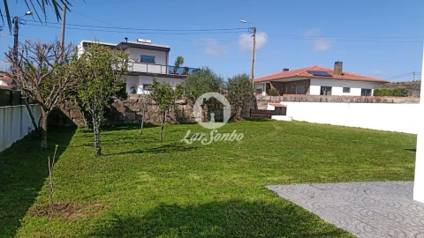 Moradia T3 para Venda em Antas