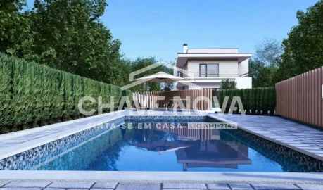 Moradia T4 para Venda em Parceiros e Azoia