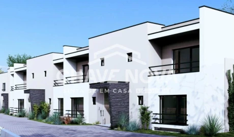 Moradia T4 para Venda em Parceiros e Azoia
