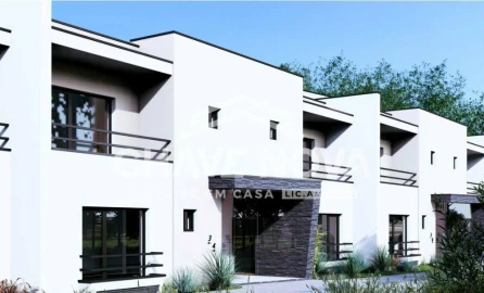 Moradia T4 para Venda em Parceiros e Azoia