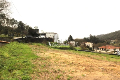 Terreno para Venda em Cepães e Fareja