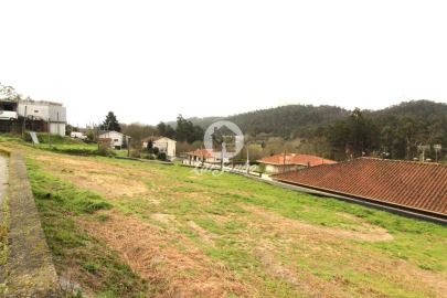 Terreno para Venda em Cepães e Fareja