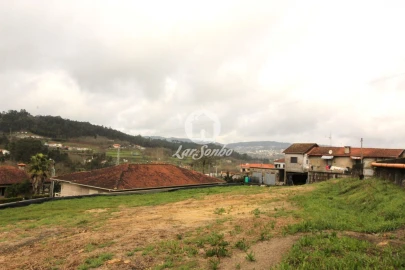 Terreno para Venda em Cepães e Fareja