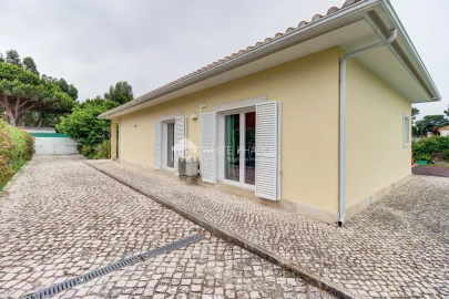 Moradia T4 para Venda em Sesimbra (Castelo)