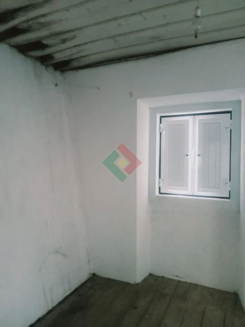 Moradia T4 para Venda em São Facundo e Vale das Mós