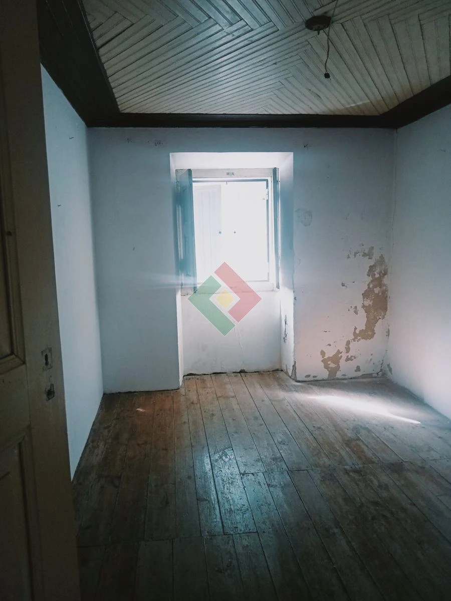 Moradia T4 para Venda em São Facundo e Vale das Mós Foto 13