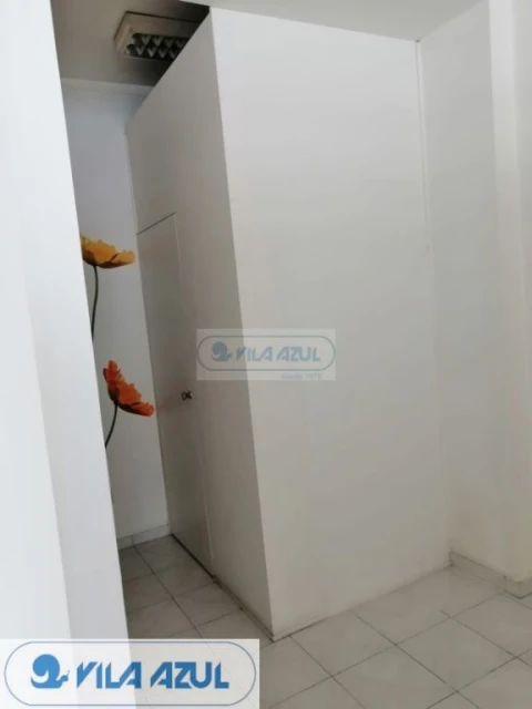 Loja para Venda em Selho (São Jorge)