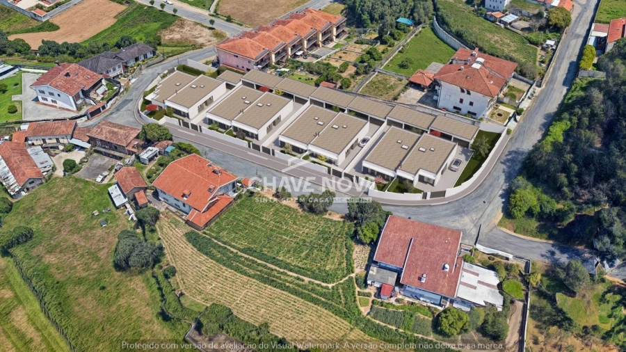 Moradia T3 para Venda em Santa Maria da Feira, Travanca, Sanfins e Espargo Foto 3