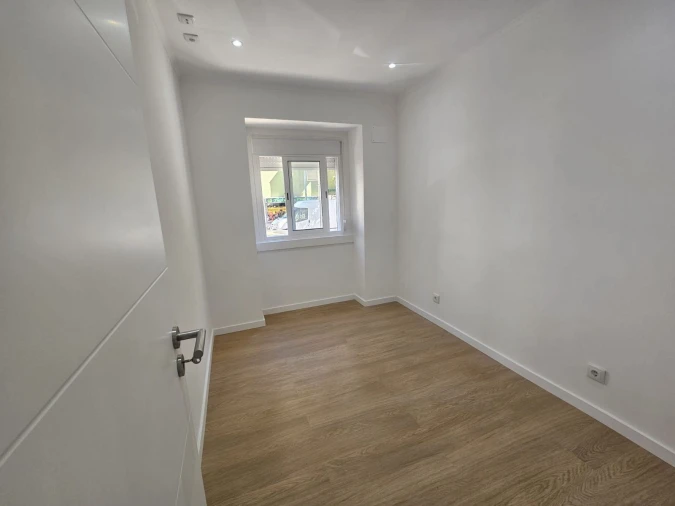 Apartamento T2 para Venda em Mina de Água Foto 14