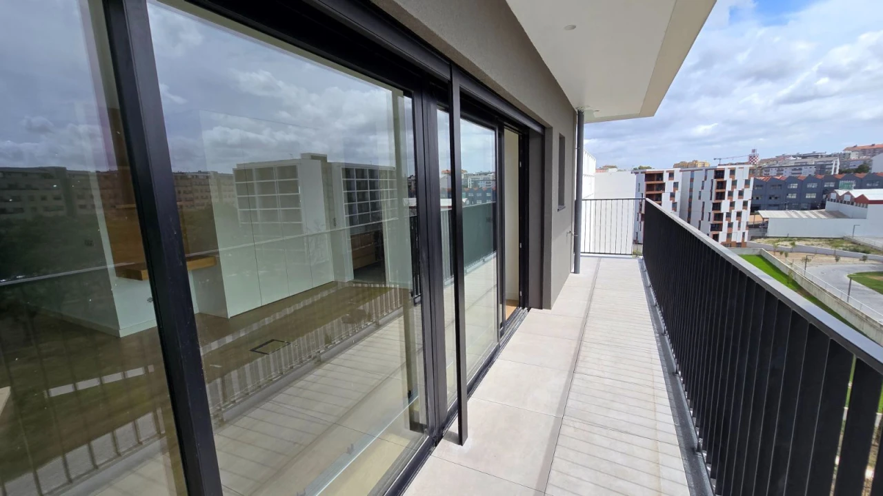 Apartamento T0 para Venda em Paranhos Foto 11