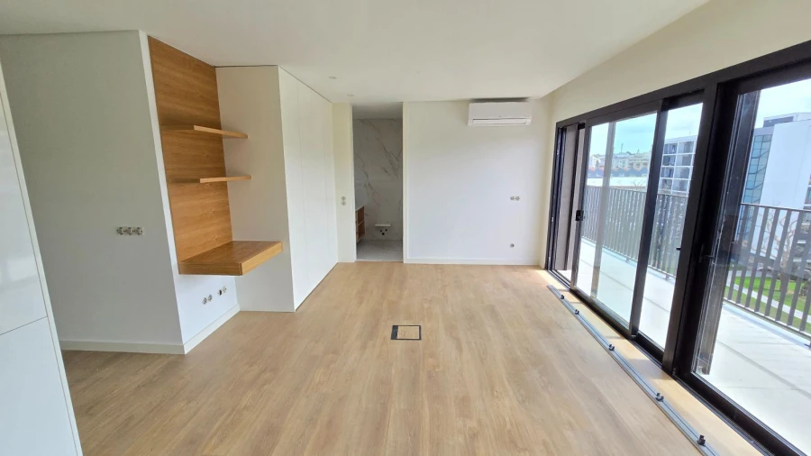 Apartamento T0 para Venda em Paranhos Foto 4