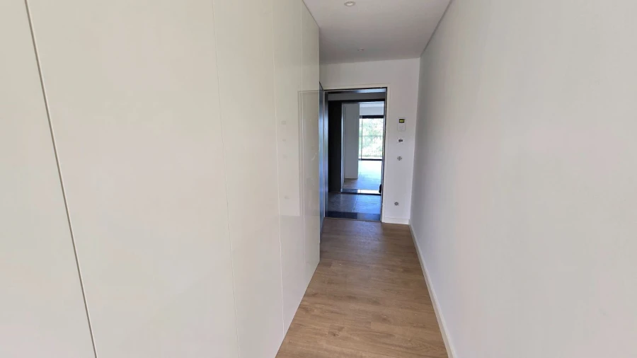 Apartamento T0 para Venda em Paranhos Foto 17