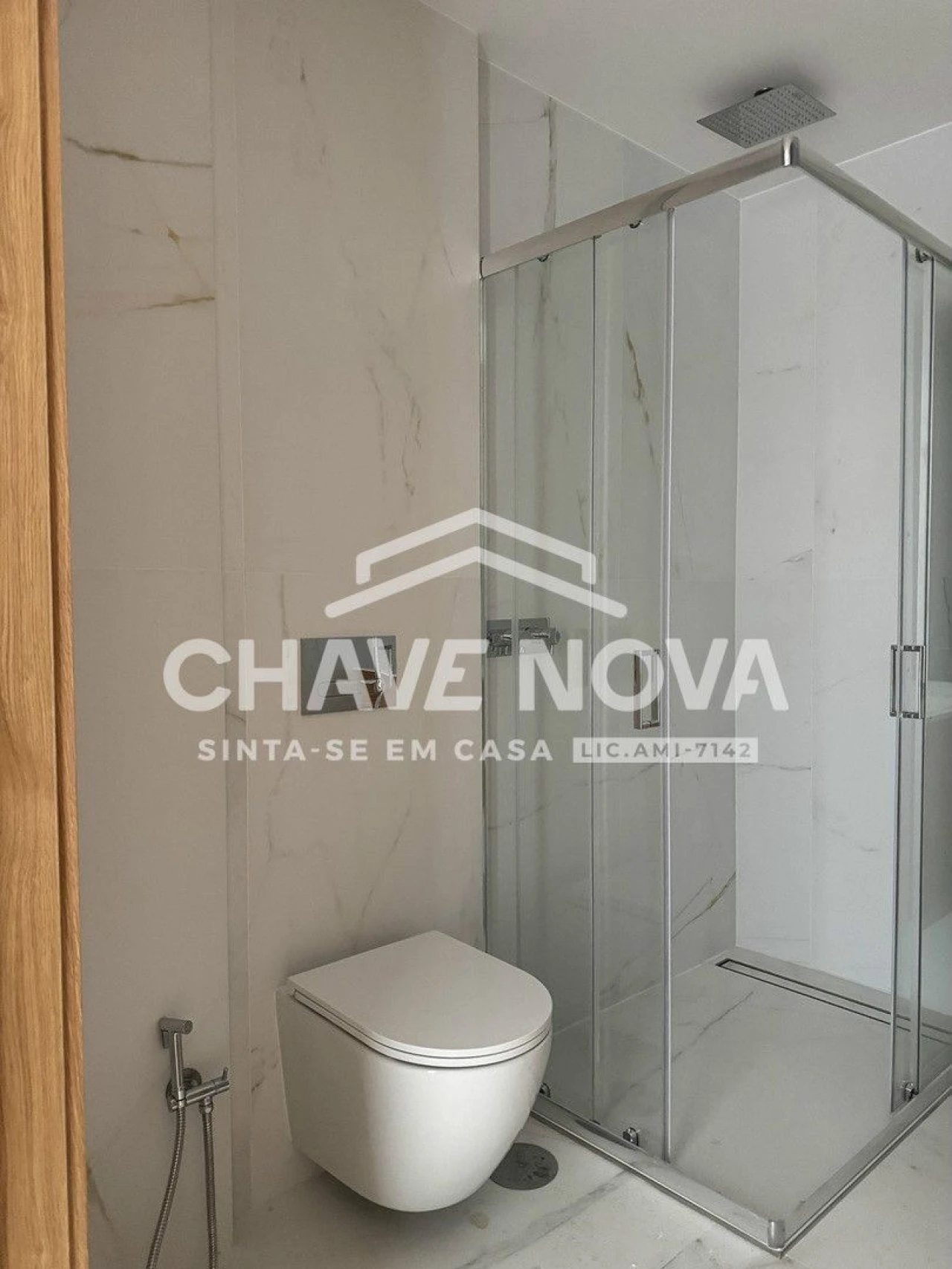 Apartamento T1 para Arrendamento em Ramalde Foto 9