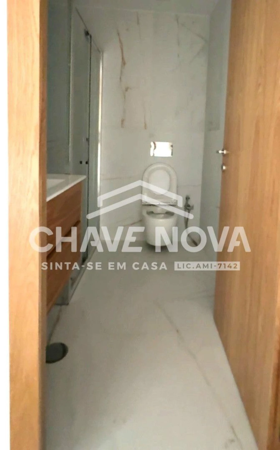 Apartamento T1 para Arrendamento em Lordelo do Ouro e Massarelos Foto 6