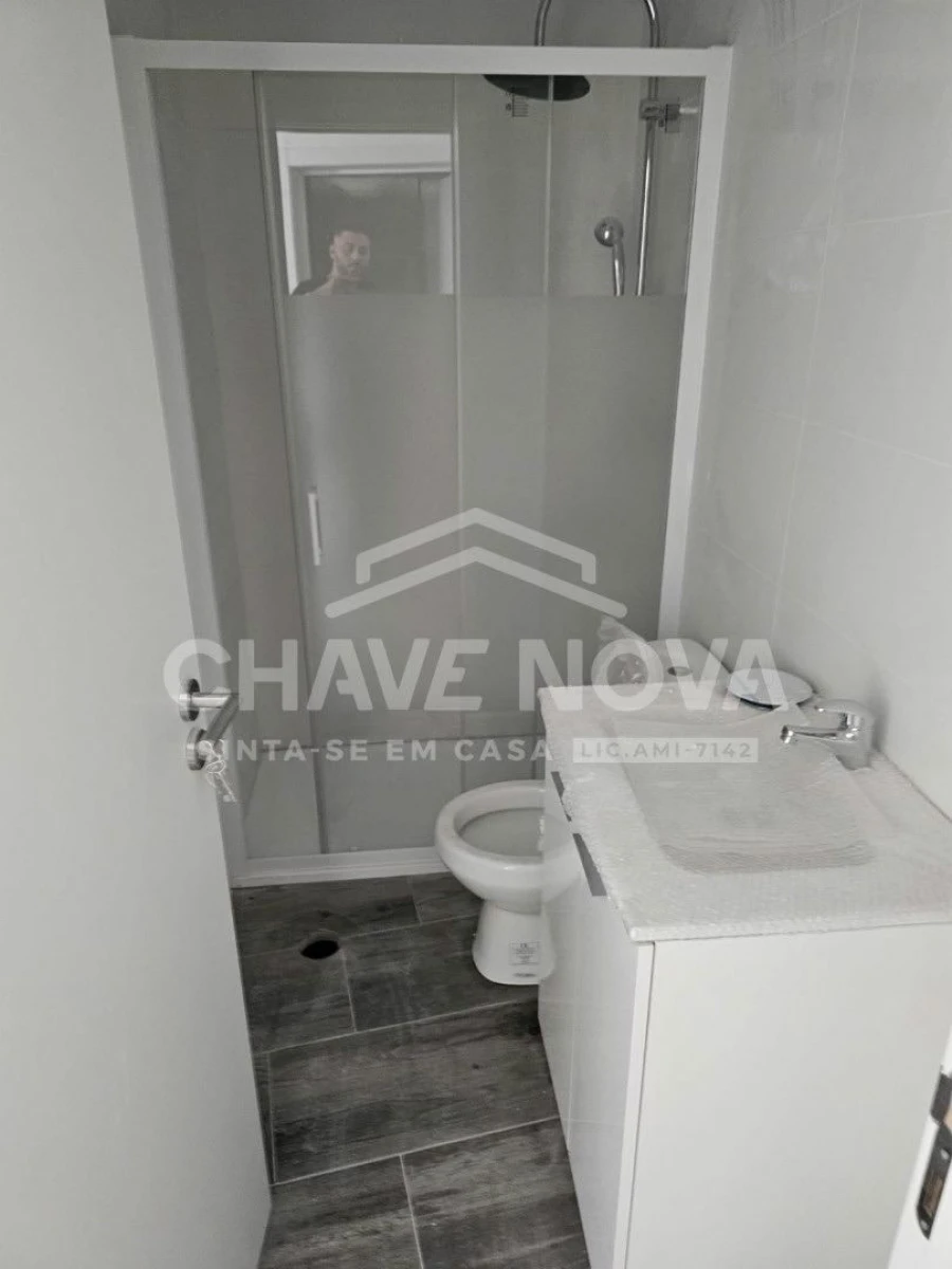 Moradia T15 para Venda em Canidelo Foto 8