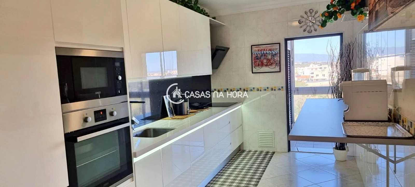 Apartamento T3 para Venda em Portimão Foto 2