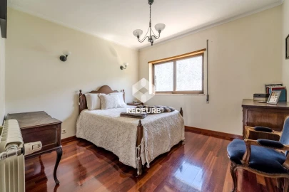 Moradia T4 para Venda em Caldelas, Sequeiros e Paranhos