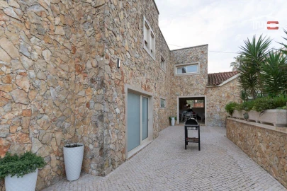 Moradia T5 para Venda em Freixianda, Ribeira do Fárrio e Formigais