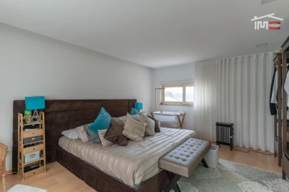 Moradia T5 para Venda em Freixianda, Ribeira do Fárrio e Formigais