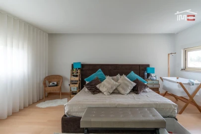 Moradia T5 para Venda em Freixianda, Ribeira do Fárrio e Formigais