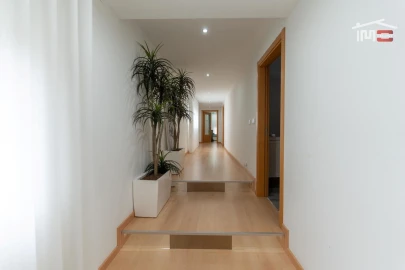 Moradia T5 para Venda em Freixianda, Ribeira do Fárrio e Formigais