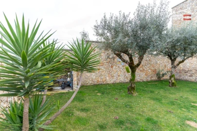 Moradia T5 para Venda em Freixianda, Ribeira do Fárrio e Formigais