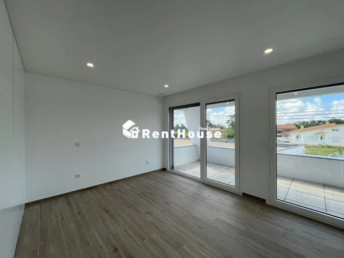 Moradia T3 para Venda em Arazede Foto 17