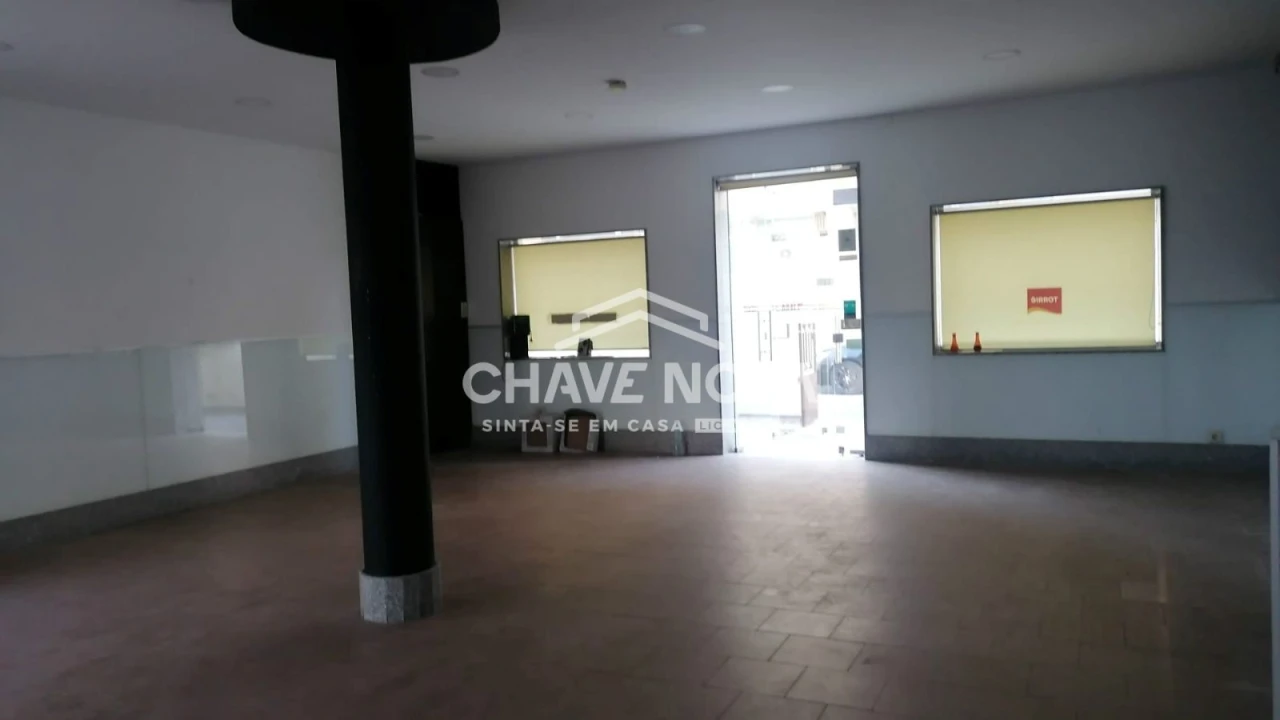 Negócio para Arrendamento em Fânzeres e São Pedro da Cova Foto 2