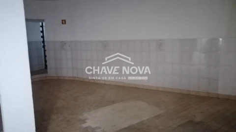 Negócio para Arrendamento em Fânzeres e São Pedro da Cova