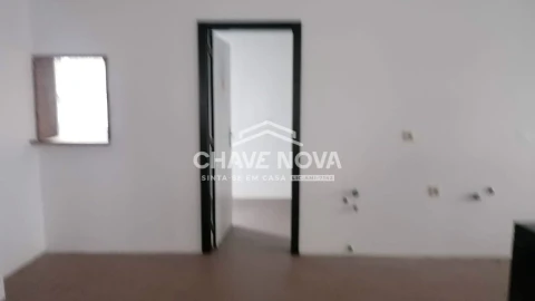 Negócio para Arrendamento em Fânzeres e São Pedro da Cova