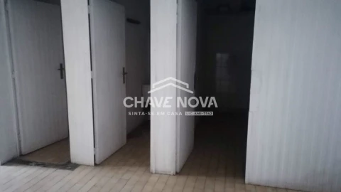 Negócio para Arrendamento em Fânzeres e São Pedro da Cova